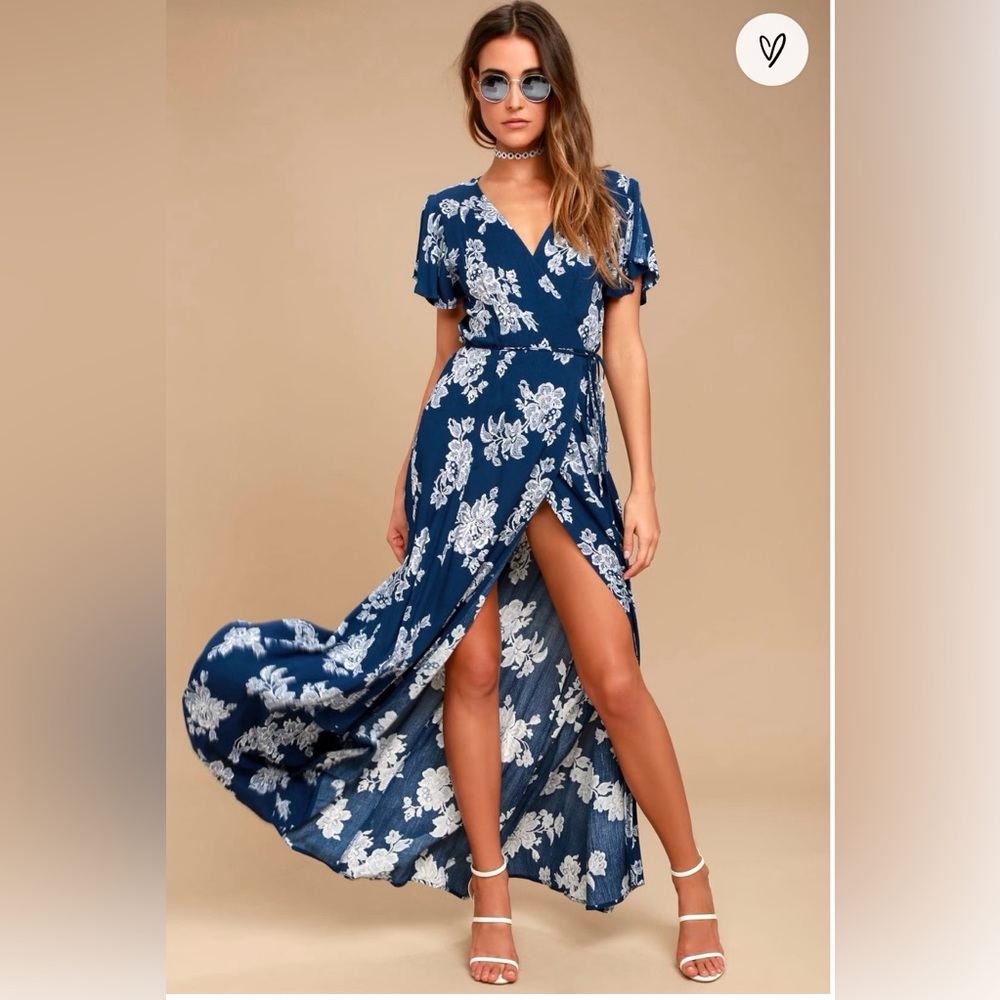 An absolutely Beautiful Lulus Dress! Brand New!!!